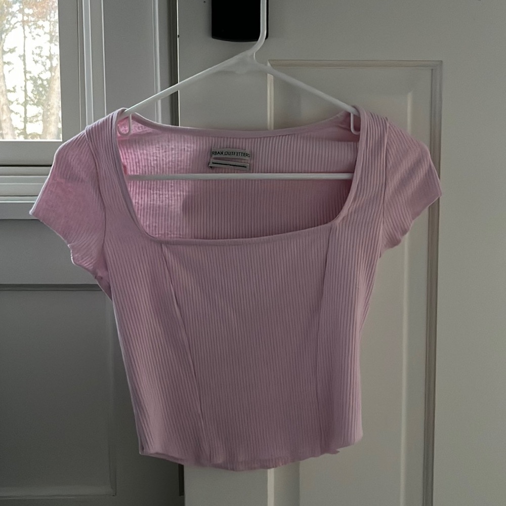 Urban Outfitters pink crop top!! Flattering neck line and color!